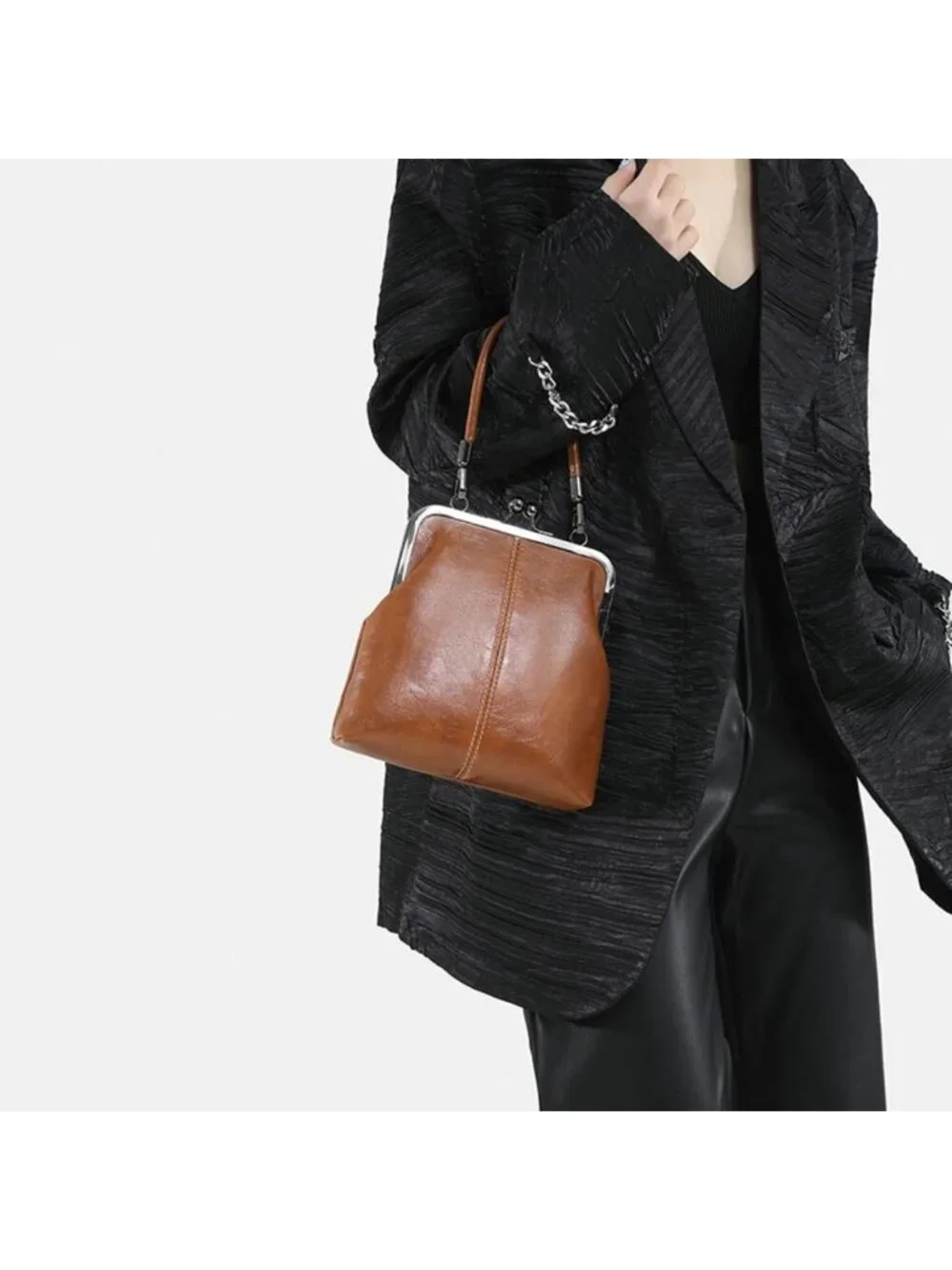 Chic PU Leather Crossbody Bag with Kiss Lock Clasp | Stylish Hobo Tote Purse